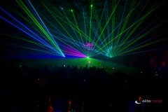 Pokaz laserowy i skrzypce