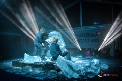 Pokaz rzeźbienia w lodzie