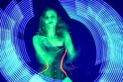 Pokaz Lightshow - manipulacje wachlarzami led