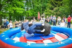 Piknik dziki zachód - konkurencja z bykiem pneumatycznym