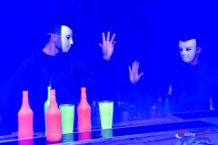 Barmańskie uv show