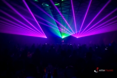 Pokaz laserowy i skrzypce