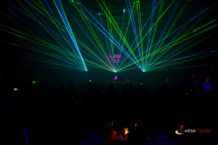 Pokaz laserowy i skrzypce