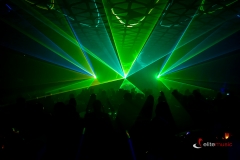 Pokaz laserowy i skrzypce