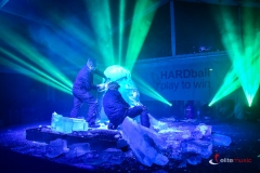 Pokaz rzeźbienia w lodzie