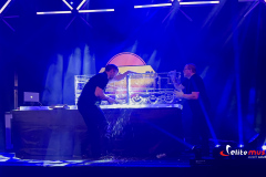 Pokaz rzeźbienia w lodzie podczas eventu