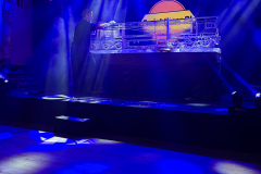 Pokaz rzeźbienia w lodzie podczas eventu