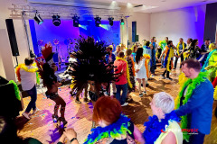 Dynamiczna-samba-prosto-z-Brazylii-pokazy-samby-Elite-Music-38