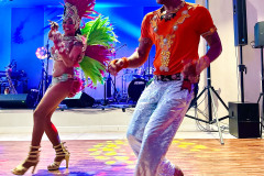 Dynamiczna-samba-prosto-z-Brazylii-pokazy-samby-Elite-Music-5