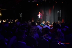 Stand-up-elitemusic (4)