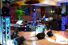 Realzaicja zespołu coverowego grającego muzykę latino