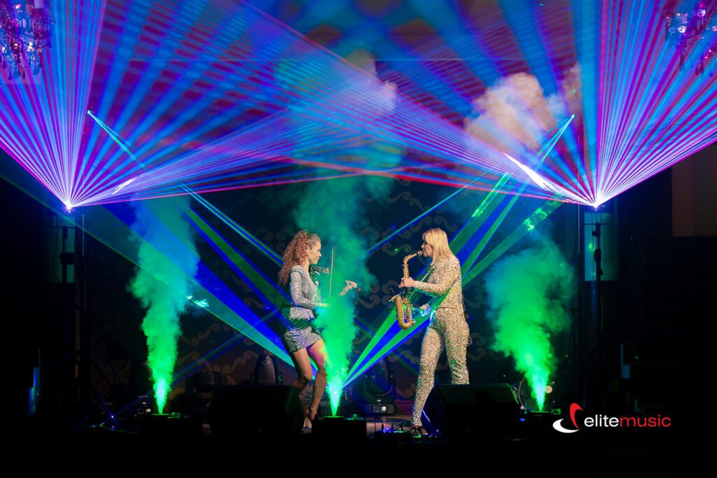 Pokaz laserowy z saksofonistką i skrzypaczką - kompleksowa organizacja eventu