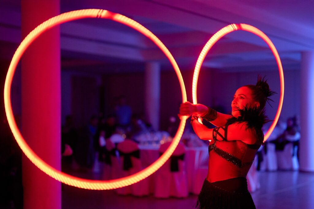 Pokaz artystyczny Hula Led Show
