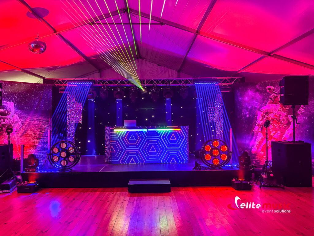 Event w klimacie kosmicznym - realizacja dla Bon Prix w namiocie bankietowym - rzut na scenę i scenografię.